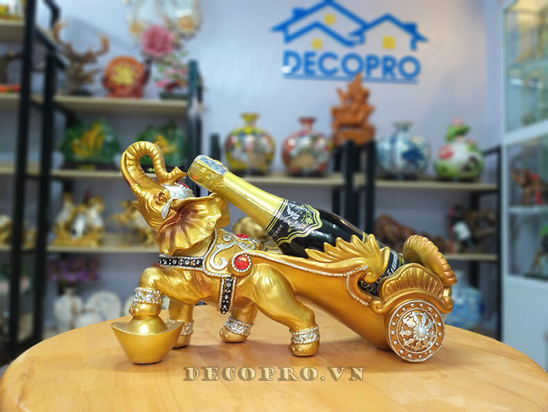 Kệ rượu vang voi vàng tại Decopro.vn