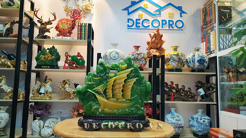 Quà tặng tân gia tượng Thuận buồm xuôi gió chụp tại Shop đồ trang trí nhà và quà tặng Decopro