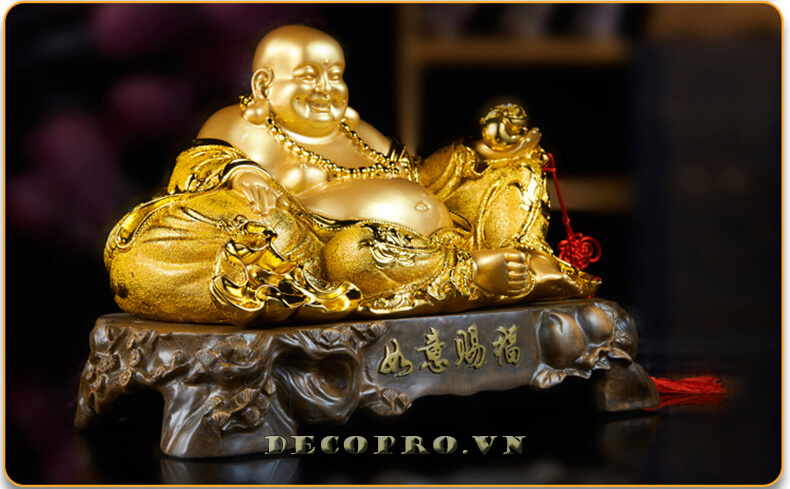 Đồ trang trí nhà đẹp, ý nghĩa với tượng Phật Di Lặc