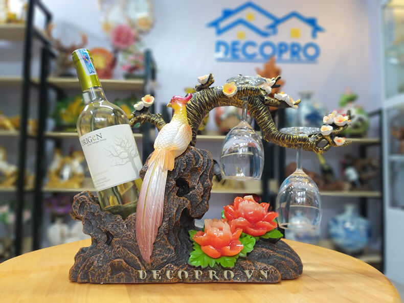 Cửa hàng bán đồ trang trí nhà là kệ rượu vang Decopro.vn