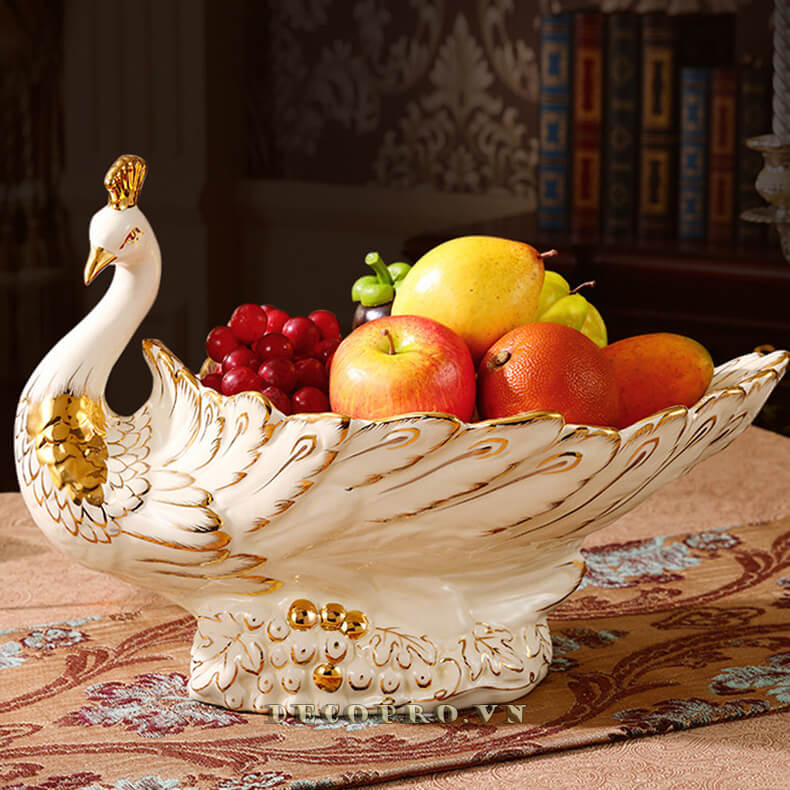 Khay hoa quả gốm sứ Chu đậu vẽ vàng hình chim công kiều diễm – quà tặng đối tác cao cấp, sang trọng mang đậm khí chất hoàng gia