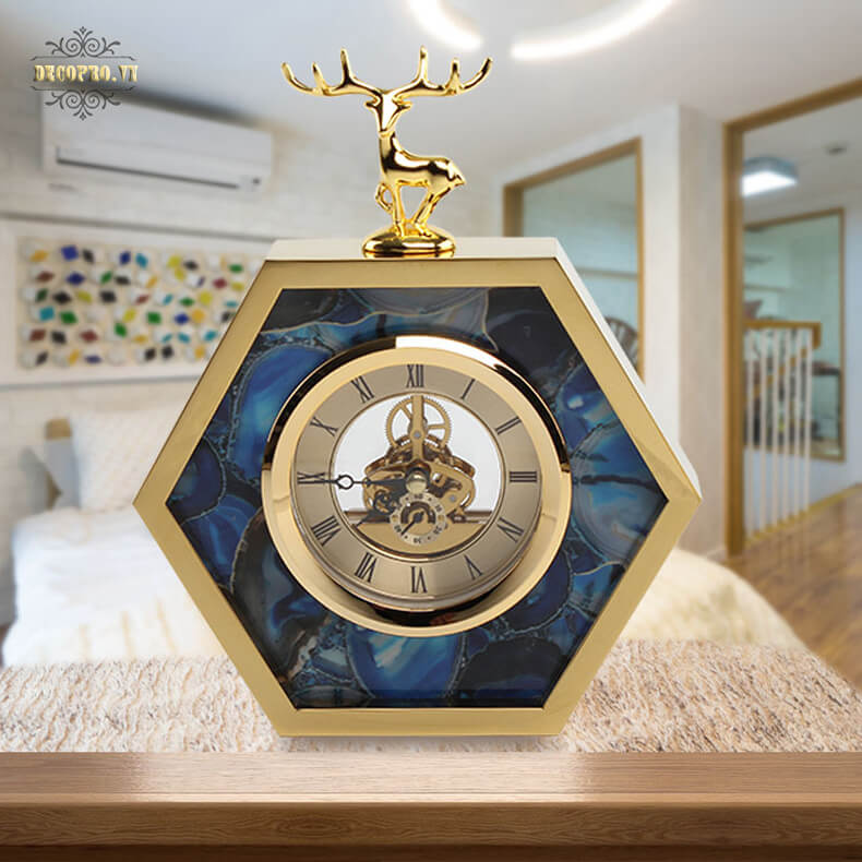 Đồng hồ để bàn trang trí Hươu vàng tại shop bán đồ decor trang trí nhà đẹp Decopro.vn