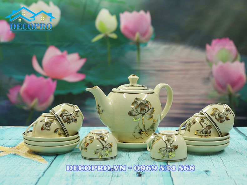 Thiết kế bộ ấm chén trà gốm Chu Đậu tôn vinh gu thưởng trà tinh tế của chủ nhân