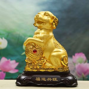 Tượng Chó Vàng Trang Trí QT023