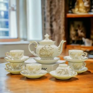 Bộ ấm trà gốm Bát Tràng "Thuận buồm xuôi gió"