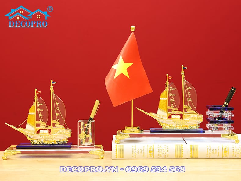 Khay-dung-but-pha-le-cao-cap-thuan-buom-xuoi-gio-10