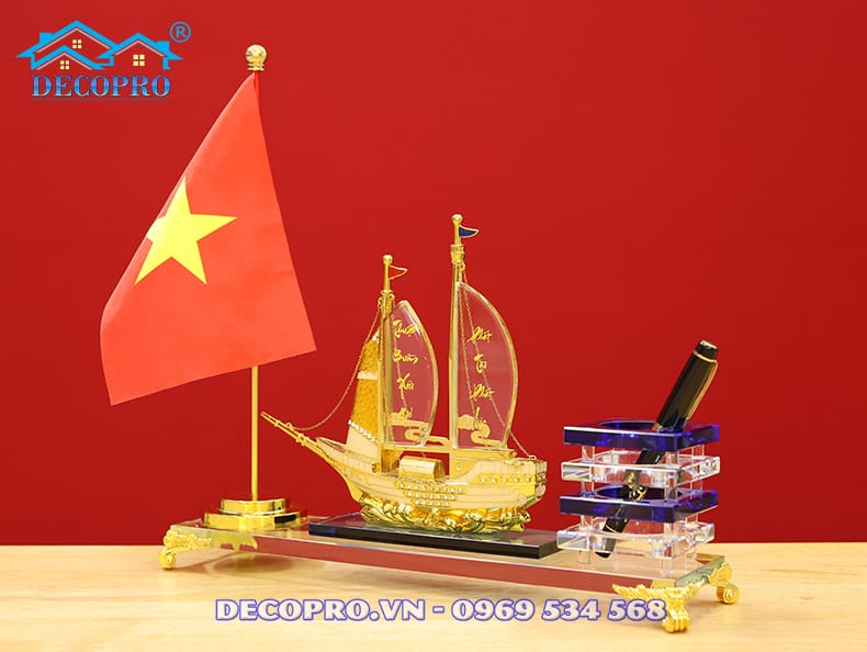 Khay-dung-but-pha-le-cao-cap-thuan-buom-xuoi-gio-3