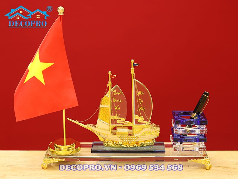 Khay-dung-but-pha-le-cao-cap-thuan-buom-xuoi-gio-6