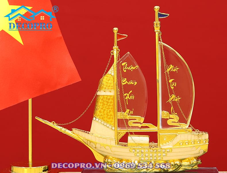 Khay-dung-but-pha-le-cao-cap-thuan-buom-xuoi-gio-7