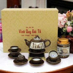 Bộ ấm trà Bát Tràng Vinh quy bái tổ