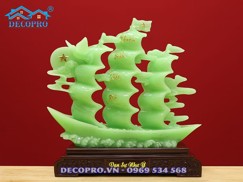 Qua-tang-thuan-buom-xuoi-gio-da-ngoc-2